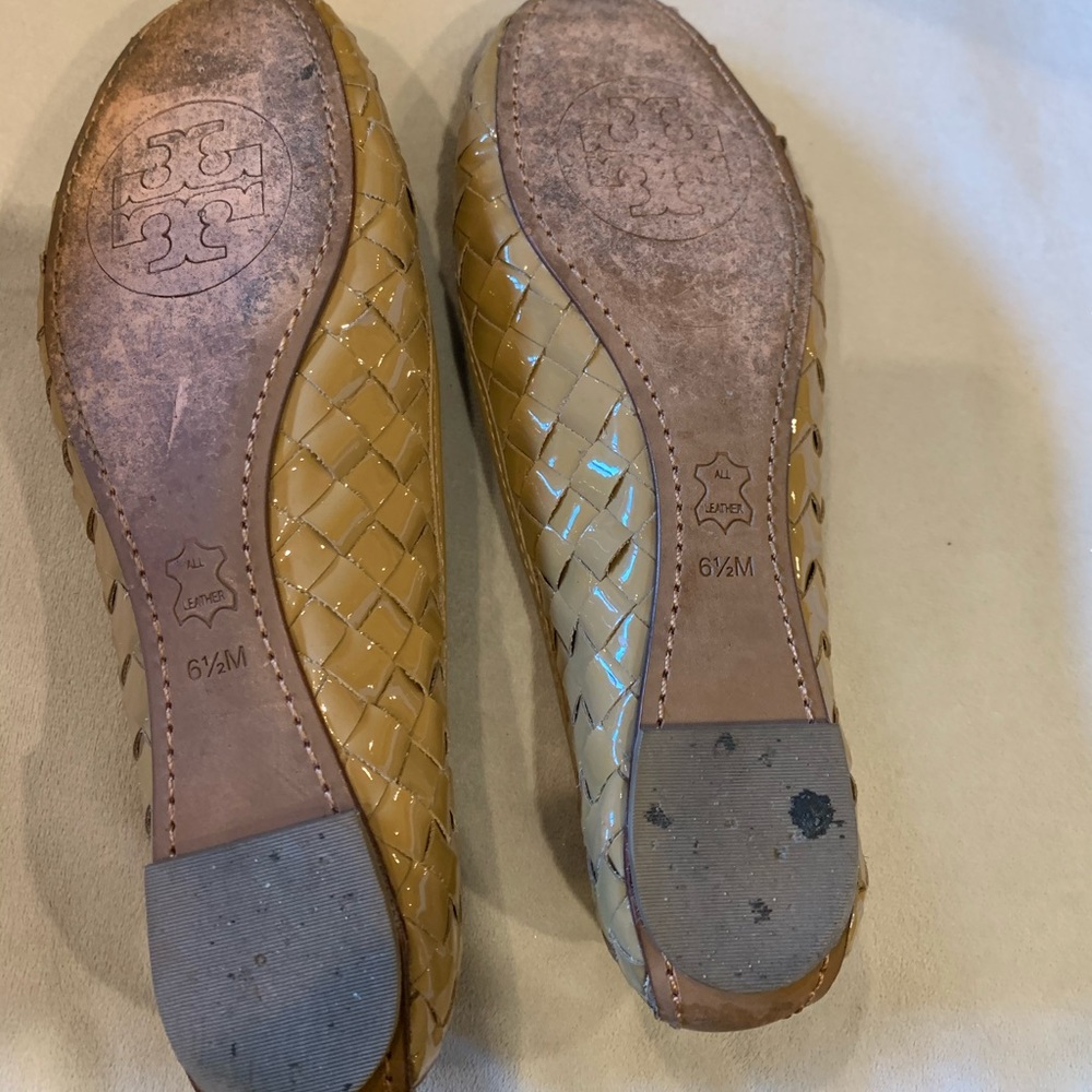 Shoes - Picture 4 of 5